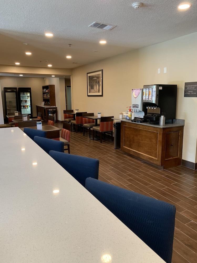 Comfort Suites San Antonio Airport North Екстериор снимка