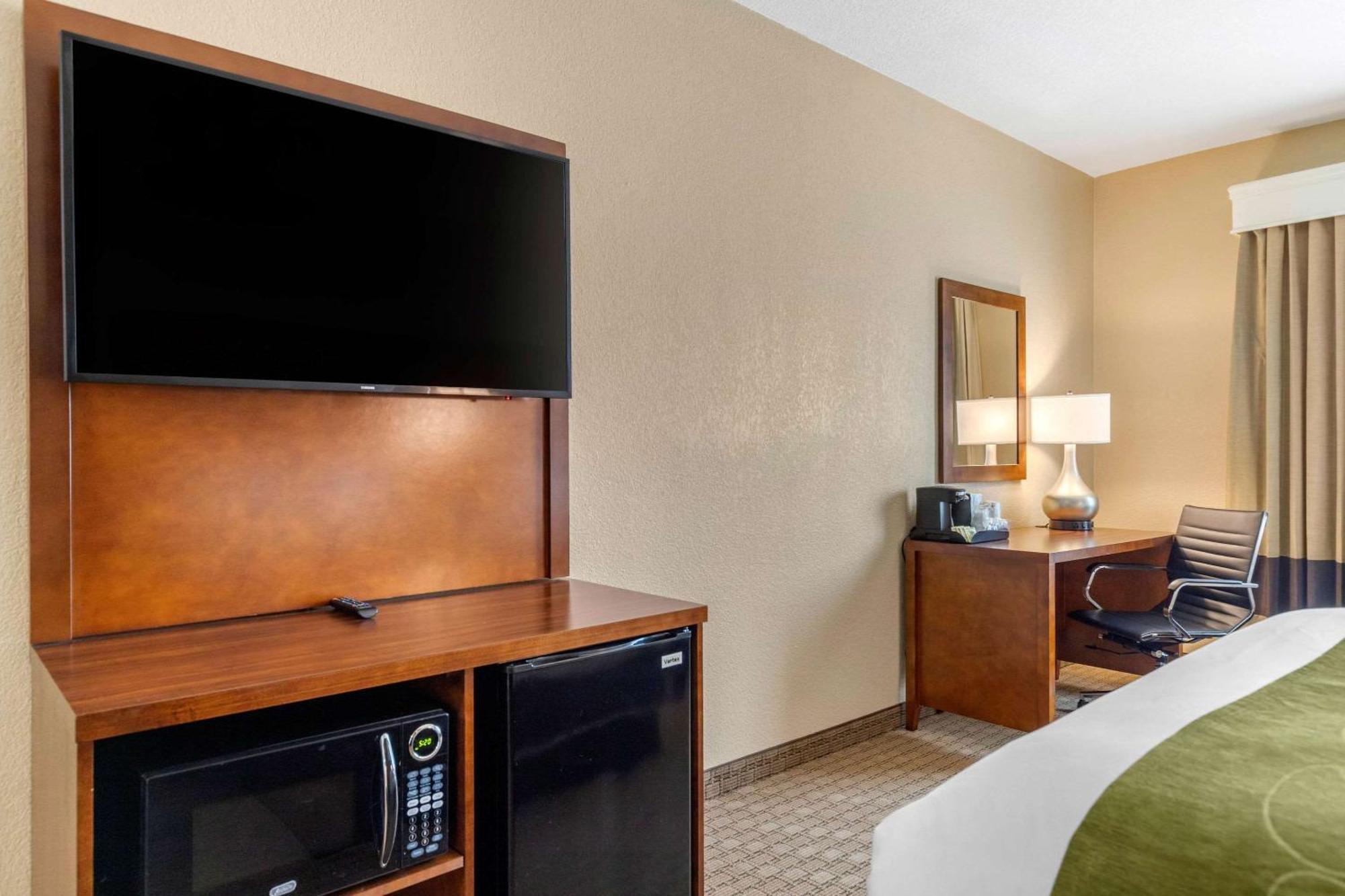 Comfort Suites San Antonio Airport North Екстериор снимка