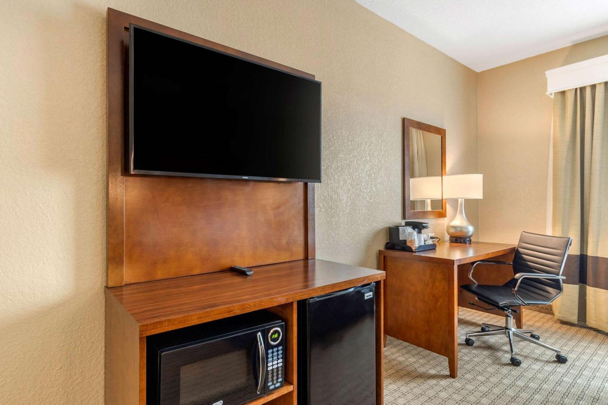 Comfort Suites San Antonio Airport North Екстериор снимка