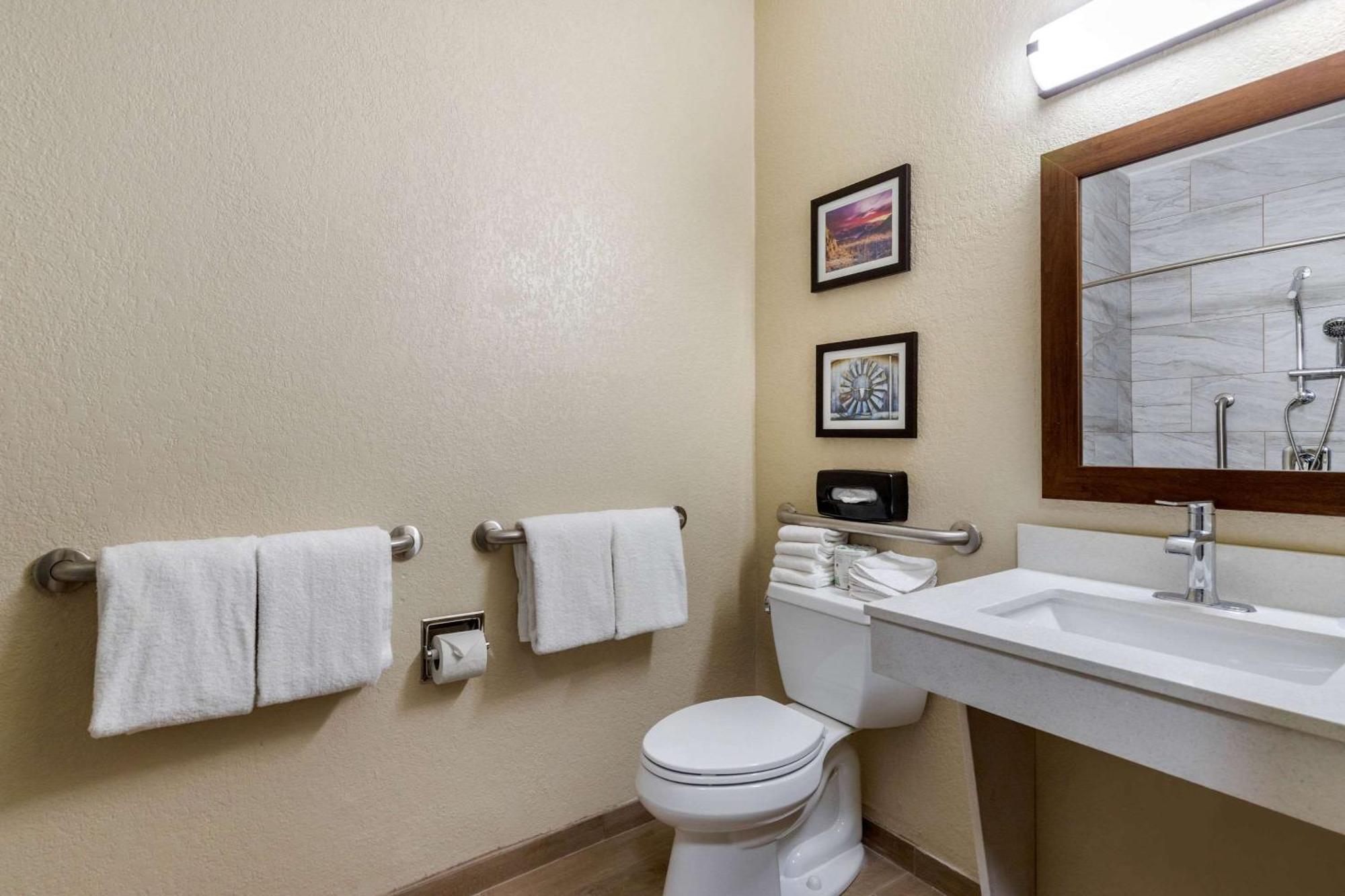 Comfort Suites San Antonio Airport North Екстериор снимка