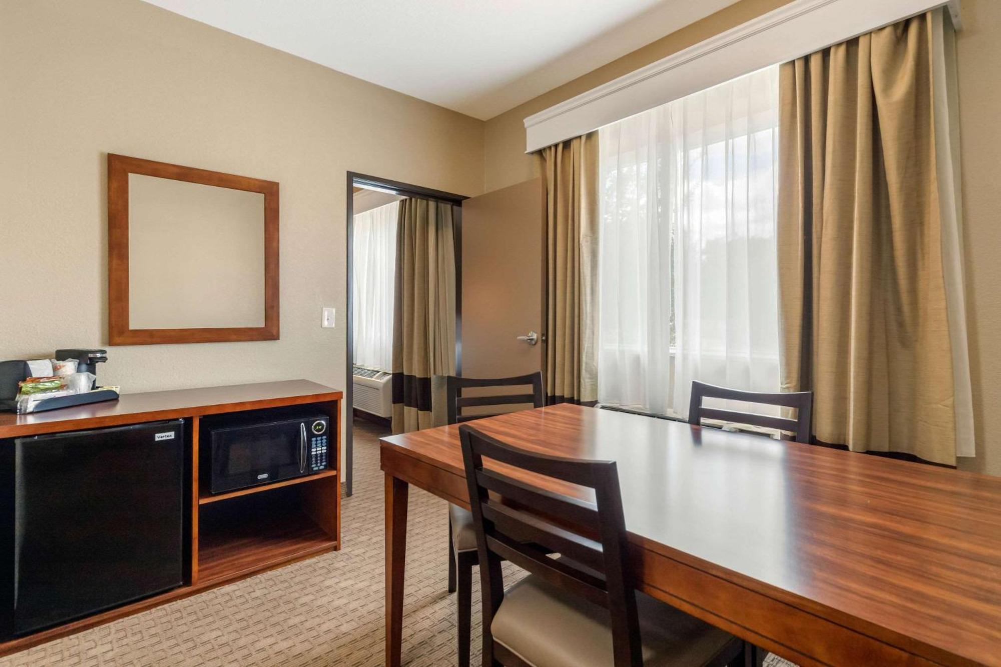 Comfort Suites San Antonio Airport North Екстериор снимка